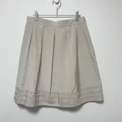 UNTITLED アンタイトル ベージュ フレアスカート サイドファスナーのサムネイル