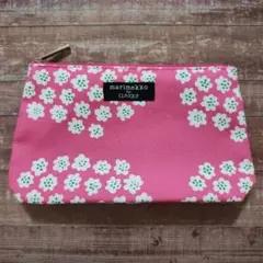 marimekko for CLINIQUE 花柄ポーチのサムネイル