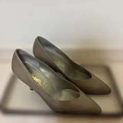 YVES SAINT LAURENT パンプス ベージュのサムネイル