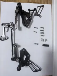⑧ NC36ワンオフフェイズ バックステップ タンデムステップ マフラー 