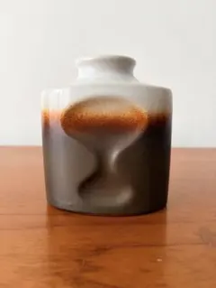 ドイツ製ヴィンテージフラワーベース セラミック花瓶