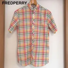 ★値下げしました★ FREDPERRY 半袖シャツ