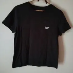 Reebok ブラック Tシャツ ポケット付きのサムネイル