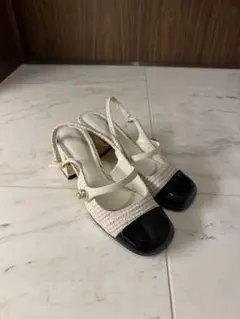 CHARLES & KEITH パールエンベリッシュド スリングバックパンプスのサムネイル