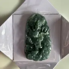 緑色の彫刻玉石 仏像御守り - メルカリ