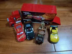 ミニカーセット ライトニング・マックィーン トレーラー付き