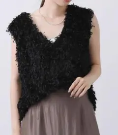 Gready Brilliantシャギージャガードベスト　白