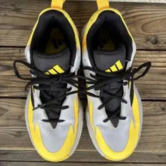 adidas スニーカー 23㎝ キッズ Cross'Em Up バスケのサムネイル