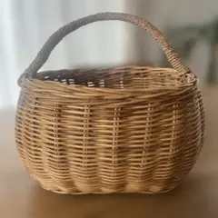 ハンドメイド　籐製ワンハンドル付きかごバッグ　買い物かご
