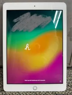 美品・傷なしiPad（第6世代） 32GB Wi-Fiモデル