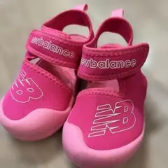 newbalance キッズサンダル ピンク