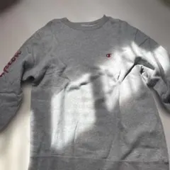 Champion グレー クルーネック トレーナー