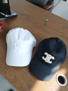 Celine キャップ ホワイト ブラック 2個セット