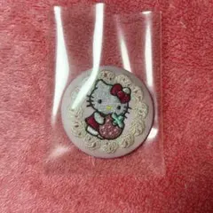 산리오 キャラクターズ 刺繍缶バッジビスケット4 ハローキティ