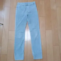 UNIQLO ライトブルーデニム 160 スリムフィット