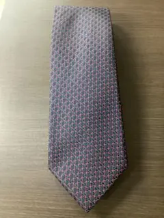 GUCCI 幾何学模様 シルクネクタイ