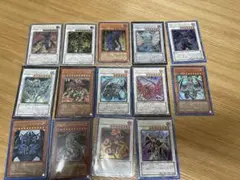 遊戯王引退品　スーパーウルトラレリーフ等総累計200枚以上　まとめ売り 遊戯王 引退品 レリーフ まとめ売り 遊戯王 引退品セット 2025年