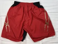 Mizuno レッドショートパンツ
