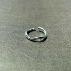 【新品未使用】925刻印 シルバー ウェーブデザイン リング 13号 男女兼用