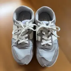 24cmＮＢスニーカーのサムネイル