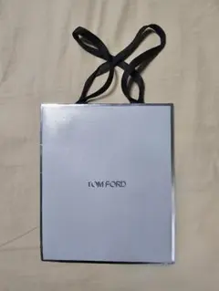 TOM FORD ショップ袋 ショッパーのサムネイル
