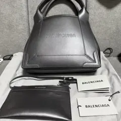 BALENCIAGA ネイビーカバスxs オールブラック新品未使用　直営店購入