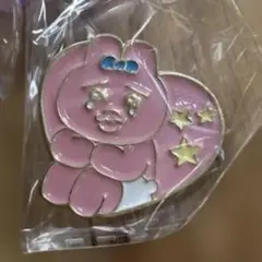新品　おぱんちゅうさぎ　ハートピンバッジ