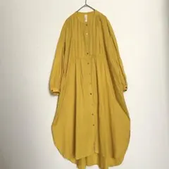 黄色ワンピース長袖