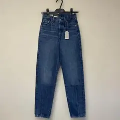 Levi's ブルーデニムストレートパンツ