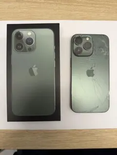 Apple iPhone 13 Pro アルパイングリーン 本体　背面割れ