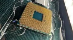 AMD Ryzen 3 3200G CPU 本体