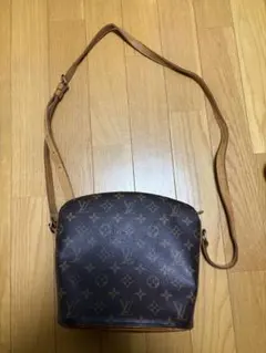 Louis Vuitton モノグラム ショルダーバッグ
