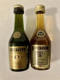 MARTELL、Hennessyコニャックミニチュアボトル3本セット - メルカリ