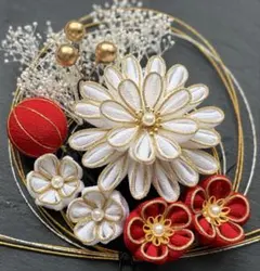 日曜日発送　つまみ細工　和装髪飾り　ホワイト　ゴールド　レッド　披露宴　かんざし