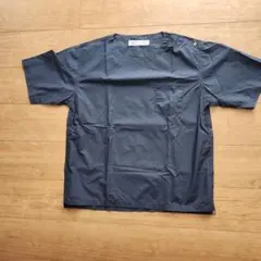 ネイビー 半袖シャツ ボタン付き