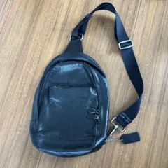 COACH ブラックレザー ショルダーバッグ