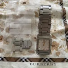 BURBERRY スクエアフェイス 時計のサムネイル