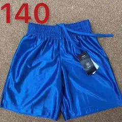 新品未使用タグ付き140サイズ　サッカーパンツ　ハーフパンツ　ティゴラ　青.15