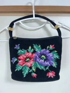 Item thumbnail for item cbc637f2-cfd9-4907-8bd2-d22bb50c1dde