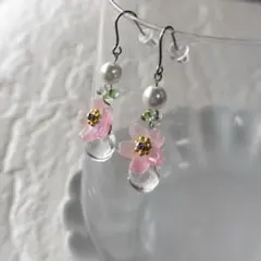No1126ガラス桜&ホワイトパール&透明ドロップピアス　サージカルステンレス