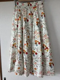 花柄 フレアスカートのサムネイル
