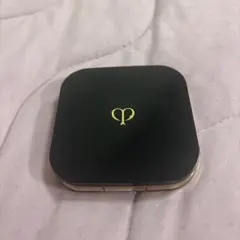 【9/2新入荷】❣️本体❣️プードルコンパクトエサンシエルｎ クレ・ド・ポー ボーテ プードルコンパクトエサンシエルn