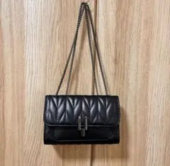 キルティング 黒 ショルダーバッグ