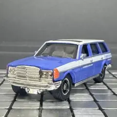 マッチボックス　コレクターズ　メルセデス・ベンツ　W123ワゴン　新品未使用のサムネイル
