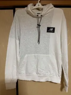 new balanceニューバランスパーカー