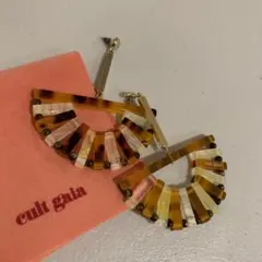 Item thumbnail for item 8915acdd-8bd8-48f6-9605-6d32d187d262