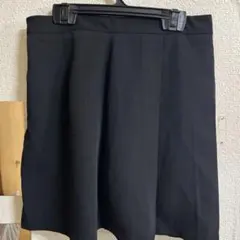 黒 プリーツミニスカート