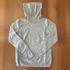 ユニクロ　カシミヤ100% グレー　タートルニットセーター　クリーニング済み