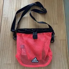 adidas メッシュショルダーバッグ オレンジ