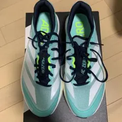 アディゼロ　ボストン13 26cm サイズが合ってなかったので売ります。 新品
